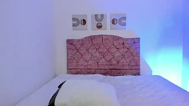 LoganRyder online show from October 22, 2025, 12:05 pm