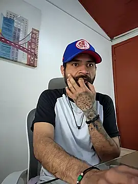 Snapshot of Nateskp_1 chatting on October 16, 2025, 3:35 pm Nateskp 1 online show from October 16, 2025, 3:35 pm