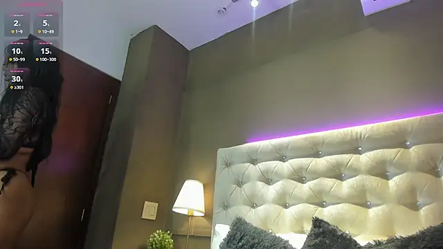 Snapshot of KendraaSmith_ chatting on November 4, 2025, 9:03 pm KendraaSmith online show from November 4, 2025, 9:03 pm