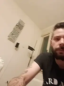 Janlovesc online show from June 15, 2026, 9:39 pm