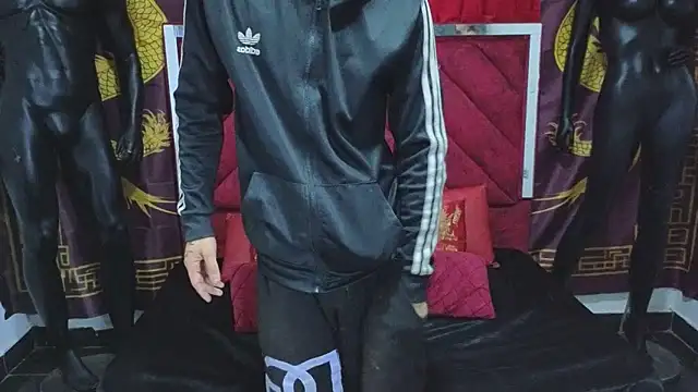 Snapshot of Pride_couple chatting on October 27, 2025, 11:20 pm Pride couple online show from October 27, 2025, 11:20 pm