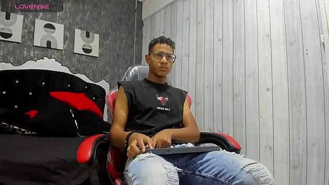 Yeps pluss online show from October 14, 2025, 8:20 pm