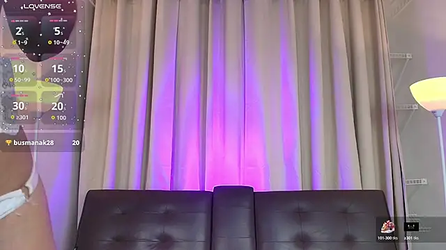 sofi lane  online show from October 27, 2025, 1:26 pm