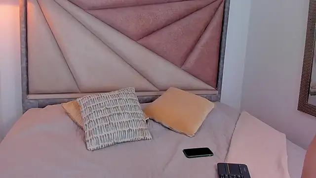 Snapshot of MilanaMikhelson chatting on November 20, 2025, 2:23 am MilanaMikhelson online show from November 20, 2025, 2:23 am