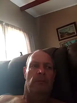 Snapshot of LyrateMarathon chatting on October 18, 2025, 11:11 am LyrateMarathon online show from October 18, 2025, 11:11 am