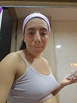 Meganthomson online show from November 14, 2025, 2:32 am