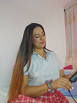 Meganthomson online show from July 7, 2026, 2:25 am