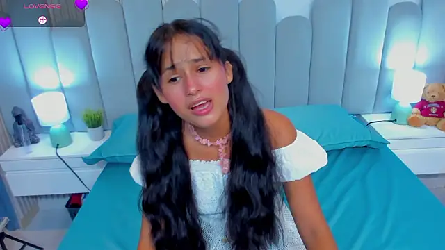 luly dreams online show from March 25, 2026, 11:38 am