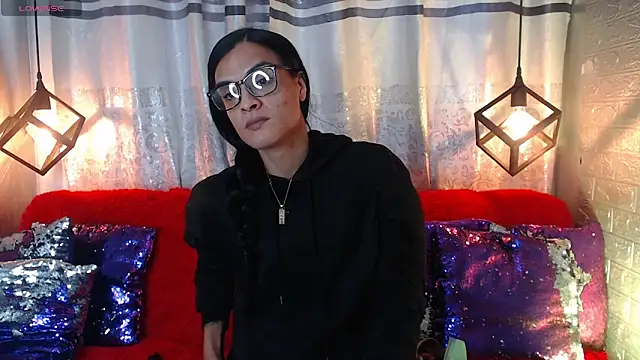 ZAMMIRA online show from March 9, 2026, 1:04 pm