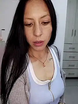 you yuyuu online show from November 20, 2025, 10:53 pm