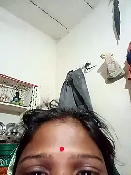 Hot hat online show from October 11, 2025, 10:52 pm