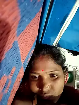 Hot hat online show from October 15, 2025, 5:13 pm