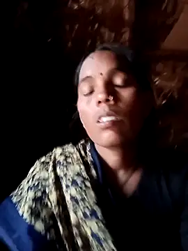 Snapshot of Cutsedi3 chatting on October 26, 2025, 10:43 am Cutsedi3 online show from October 26, 2025, 10:43 am