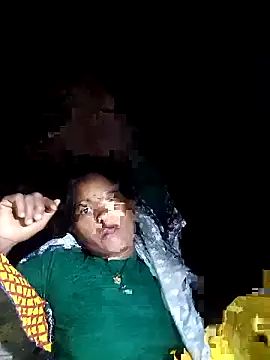 Snapshot of Cutsedi3 chatting on October 31, 2025, 10:55 pm Cutsedi3 online show from October 31, 2025, 10:55 pm