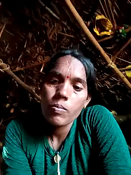 Snapshot of Cutsedi3 chatting on November 3, 2025, 10:27 am Cutsedi3 online show from November 3, 2025, 10:27 am