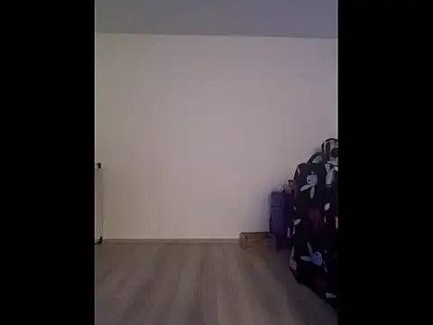 luziaaa92 online show from October 16, 2025, 10:05 am