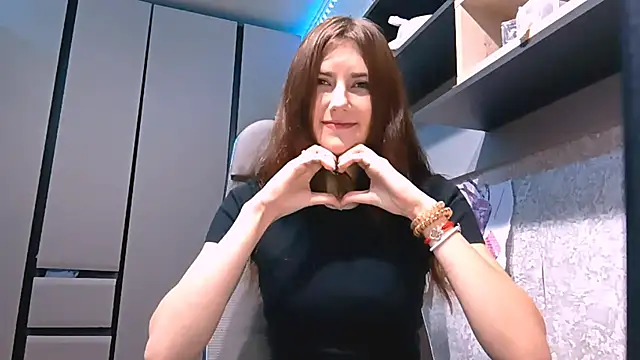 Snapshot of AliceNova chatting on October 14, 2025, 5:08 am AliceNova online show from October 14, 2025, 5:08 am