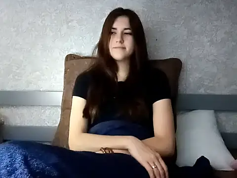 Snapshot of AliceNova chatting on October 28, 2025, 5:11 am AliceNova online show from October 28, 2025, 5:11 am