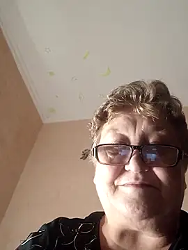 Katherine735 online show from December 21, 2025, 3:52 pm