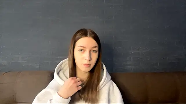 LingNikkel online show from November 5, 2025, 10:04 am