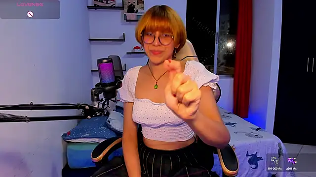 LolyCore X online show from October 16, 2025, 1:28 am