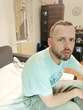 Mike 3789 online show from October 13, 2025, 4:29 pm