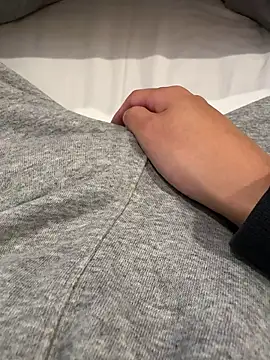 haruki 18old online show from October 30, 2025, 2:51 pm