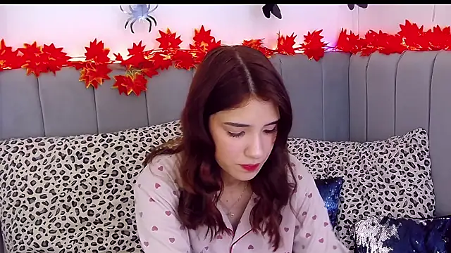 Snapshot of ArielLoove chatting on October 11, 2025, 7:51 am ArielLoove online show from October 11, 2025, 7:51 am