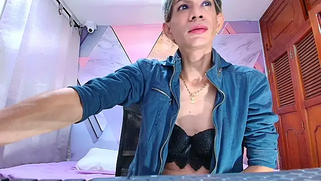 jones latin online show from October 14, 2025, 1:34 pm