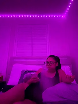 ThatBratCartier online show from November 25, 2025, 4:45 am