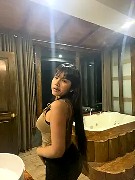 Snapshot of SweetieMariana chatting on October 30, 2025, 12:12 am SweetieMariana online show from October 30, 2025, 12:12 am