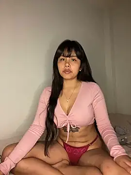 Snapshot of SweetieMariana chatting on November 4, 2025, 12:48 pm SweetieMariana online show from November 4, 2025, 12:48 pm