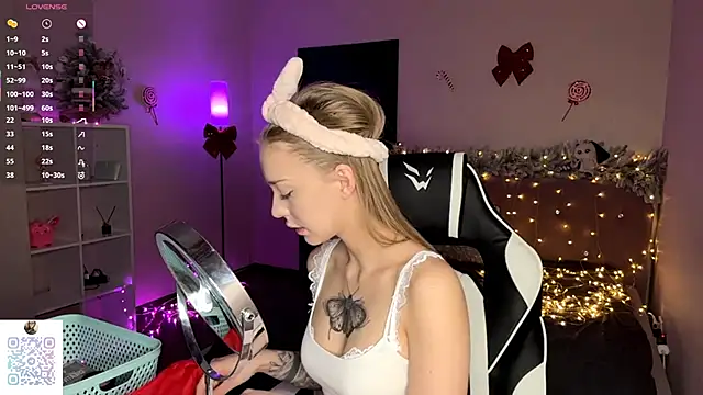 EvaPeace online show from January 5, 2026, 7:06 pm