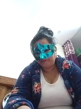 Honey-26 online show from November 27, 2025, 8:27 am