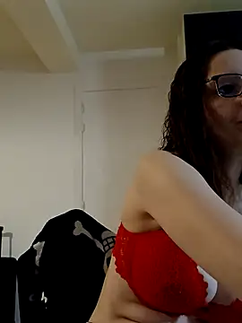 labellerose online show from November 6, 2025, 4:30 pm