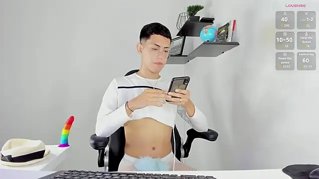 Iam criss09 online show from October 15, 2025, 1:00 pm