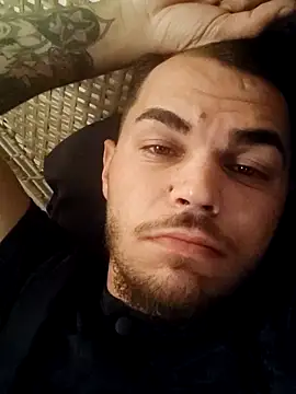 Alexszader36 online show from November 18, 2025, 9:41 pm