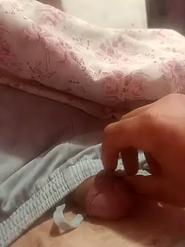 Alexszader36 online show from April 8, 2026, 9:59 pm