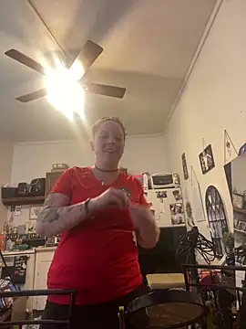 Snapshot of EdNEmSexyBlend chatting on October 22, 2025, 7:57 pm EdNEmSexyBlend online show from October 22, 2025, 7:57 pm