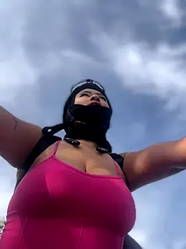 Lexxa peach online show from November 4, 2025, 12:48 pm