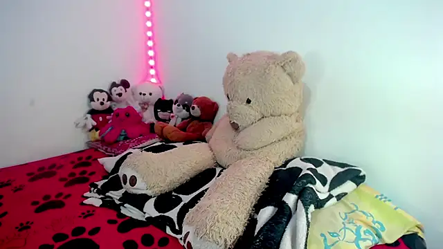 Antonhyjared online show from March 17, 2026, 2:49 am