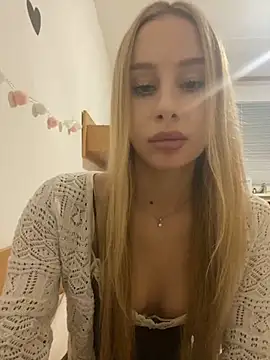 RemyStyles online show from November 27, 2025, 10:45 pm