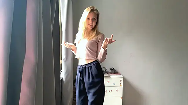  petaI online show from October 15, 2025, 6:35 am