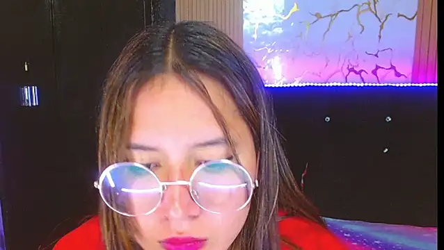 tinibunny online show from October 31, 2025, 7:59 pm