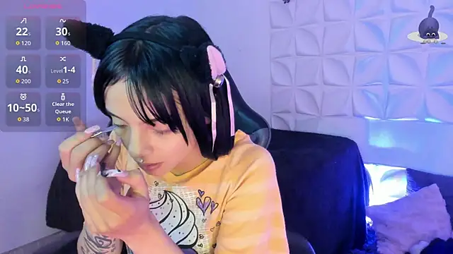 Snapshot of Barbieteeen chatting on October 28, 2025, 4:38 am Barbieteeen online show from October 28, 2025, 4:38 am