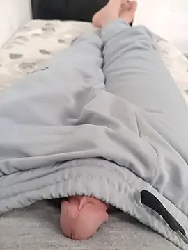 Snapshot of Arabeman300 chatting on October 14, 2025, 2:40 pm Arabeman300 online show from October 14, 2025, 2:40 pm