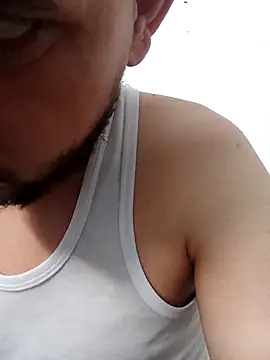 Snapshot of Arabeman300 chatting on October 22, 2025, 1:55 pm Arabeman300 online show from October 22, 2025, 1:55 pm