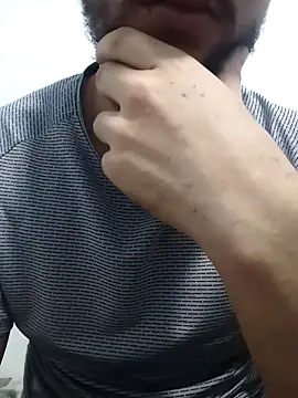 Snapshot of Arabeman300 chatting on October 24, 2025, 7:21 pm Arabeman300 online show from October 24, 2025, 7:21 pm