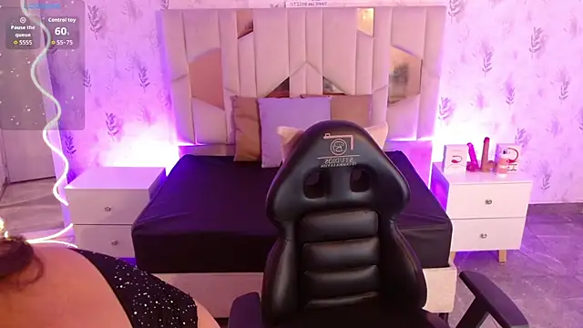 Snapshot of MARIANA_TAY1 chatting on November 6, 2025, 3:07 am MARIANA TAY1 online show from November 6, 2025, 3:07 am