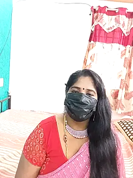 tamil-aunt online show from November 3, 2025, 3:30 am